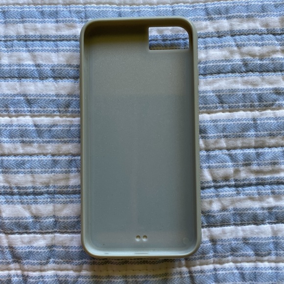 iPhone SE 2nd Generation Case - Picture 2 of 2